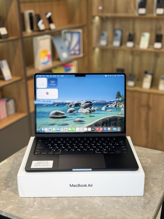 MacBook Air M2 / PhoneLab