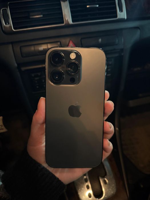 продам айфон 14 про