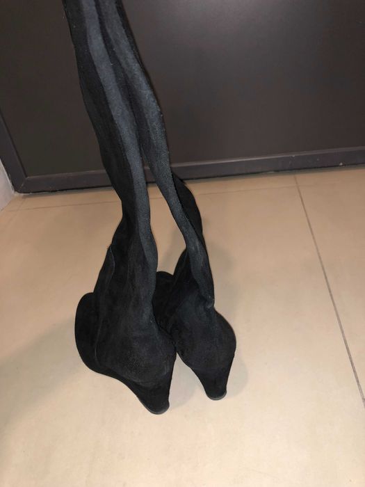 Cizme Zara, piele intoarsa, stare f. buna, mar. 38