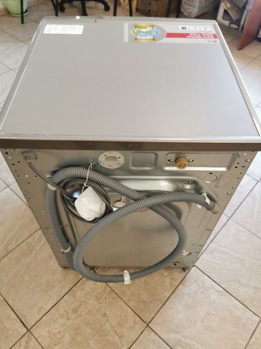 Пералната машина със сушилня - модел LG FH695BDH6N. made in Korea