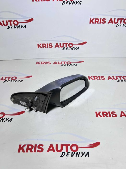 Дясно огледало за Opel Astra H / Опел Астра 2007г