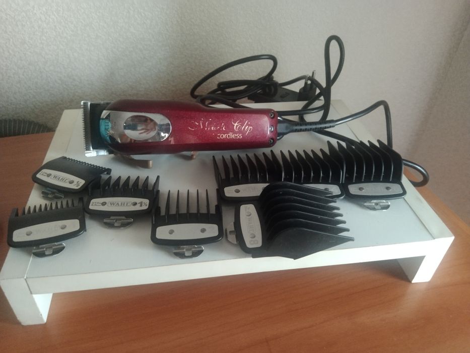 Продам барберскую машинку