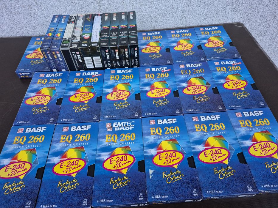 Vând Lot 26 casete video marca Basf & Mega view model 260 minute filme