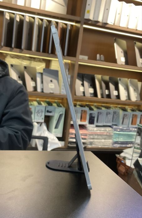 Ipad pro gen 5 256gb (680)