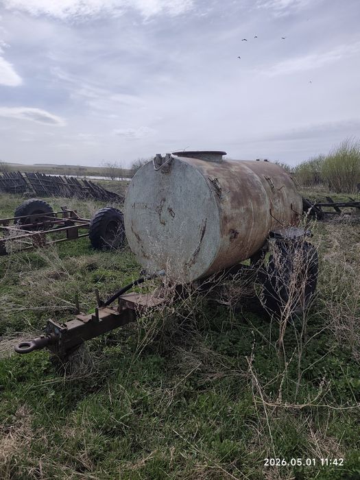 Продам водяную бочку