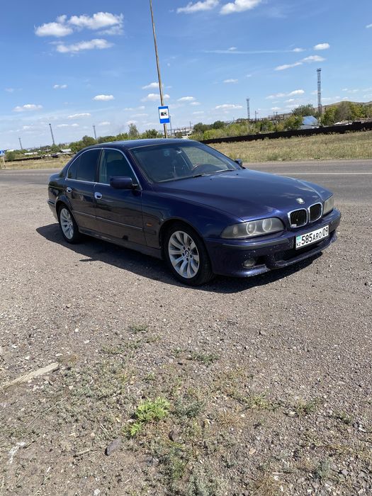 Автомашина Бмв 528 i