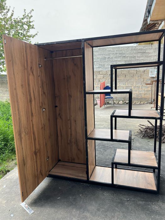 Shkaf loft dizaynida