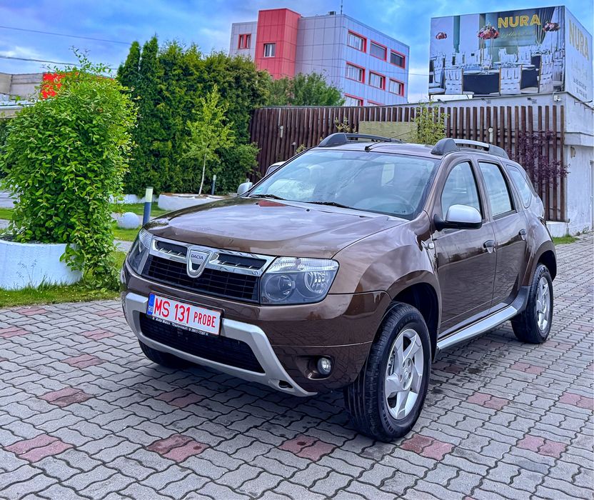 Dacia Duster 1.6 4x4 Euro5 Benzina Clima Geamuri Electrice Carlig Rate