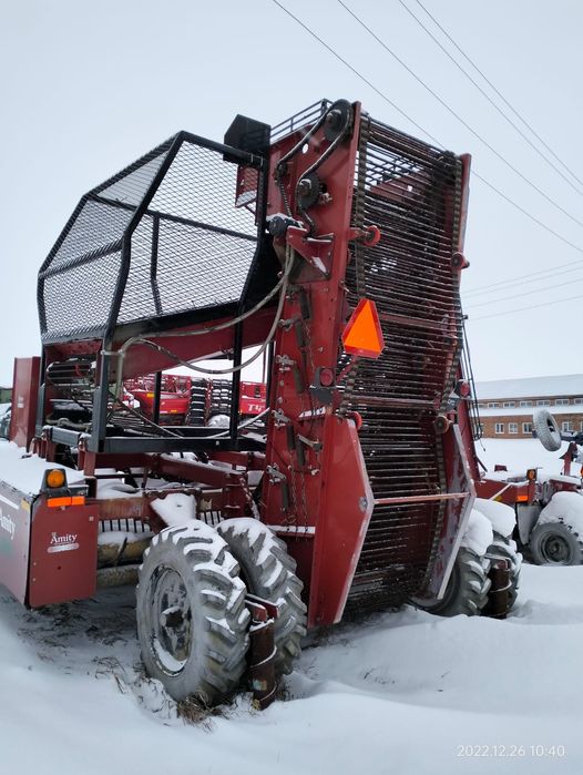 Свеклоуборочный комбаин
