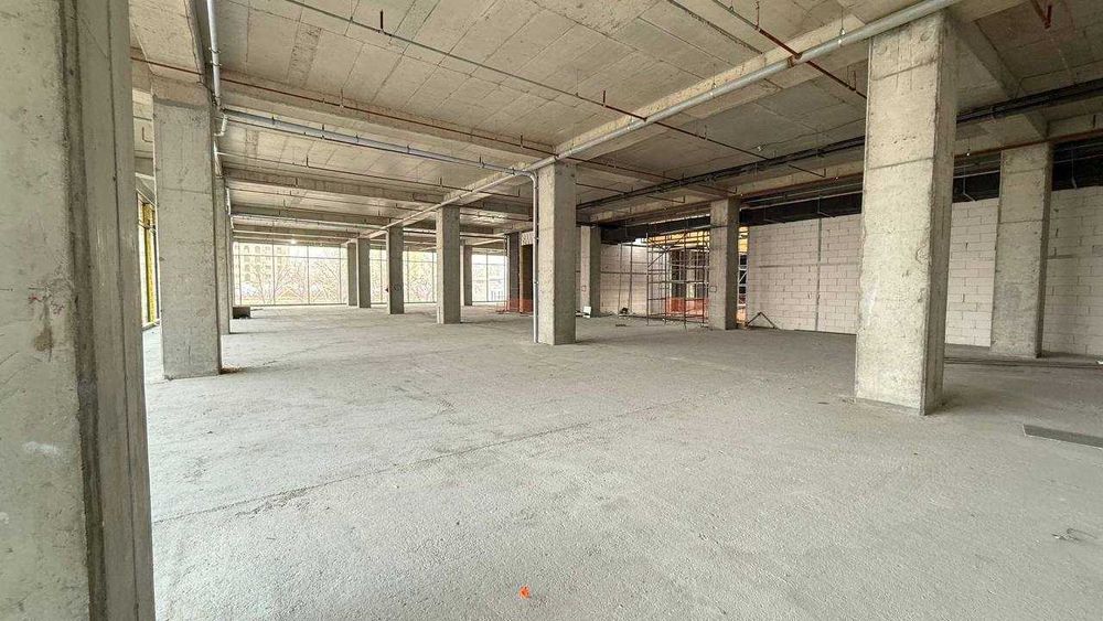 Аренда помещение  ТЦ Piramit Mall   1.300м2