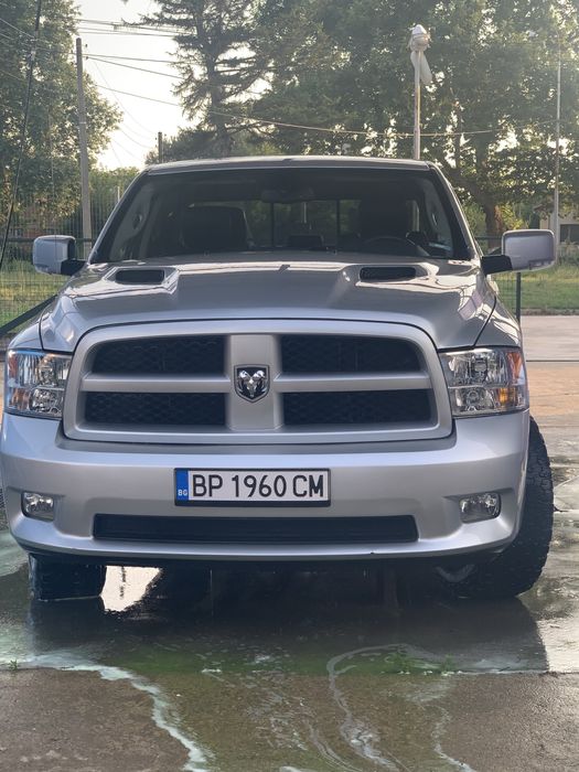DODGE RAM 1500  5.7