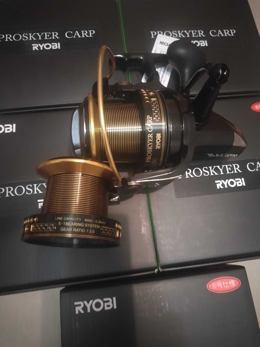 Риболовни Въдици Макари