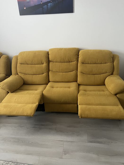 Canapea cu reclinere