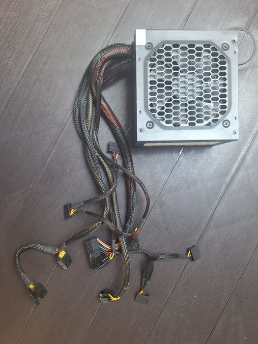 Sursa Serioux Solas 600w