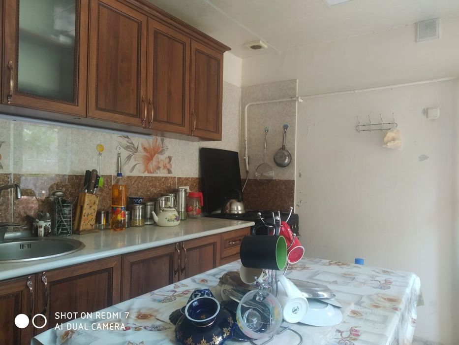 Шайхонтохур туман Генерал Узоков Тинчлик махаллада ховли 4.5 сотик 8 т