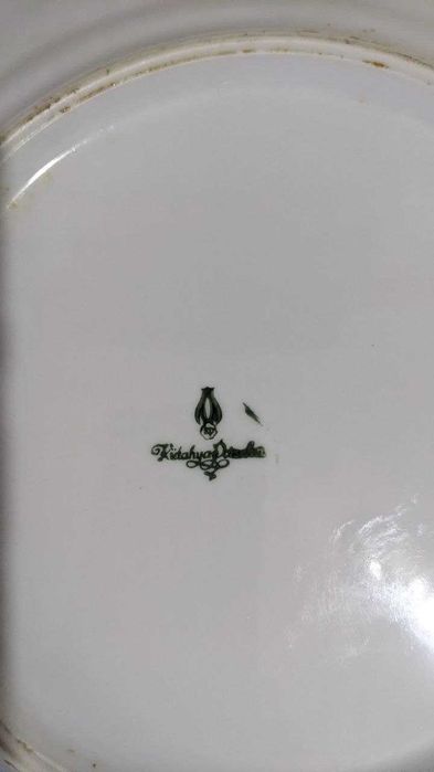 Тарелки большие фаянсовые 6 шт.,диаметр 25 см,б/у