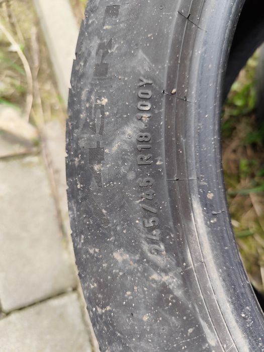 Super pret 4 Cauciucuri anvelope vara Pirelli 245 45 18