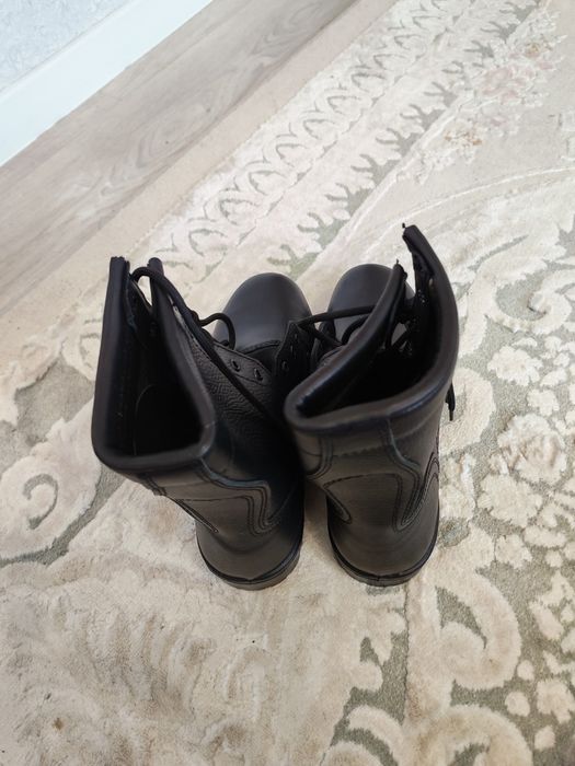 Срочно берцы продаётся 43 размер