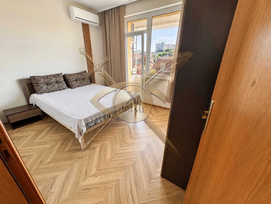 Дава се под наем Двустаен апартамент в Варна, Център - 90 кв.м за 680 € - Снимка #2