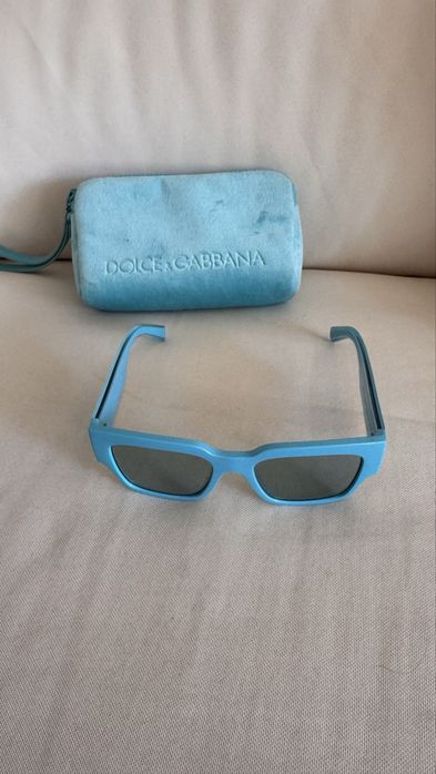 Слънчеви очила D &G и GUESS