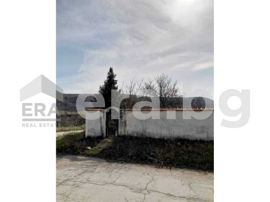 Продава се Къща в с. Тръстиково, Област Варна - 50 кв.м за 640 €/кв.м - Снимка #2