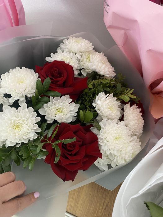 тунде келген гуллер сатылады