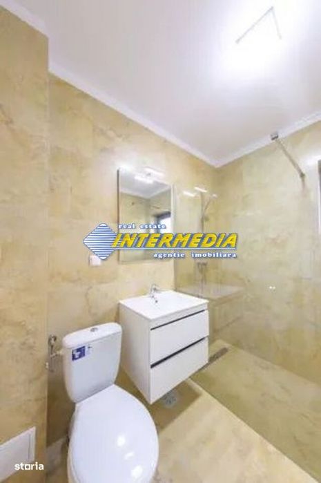 Apartament cu 3 camere de inchiriat Bloc Nou Cetate mobilat si utilat