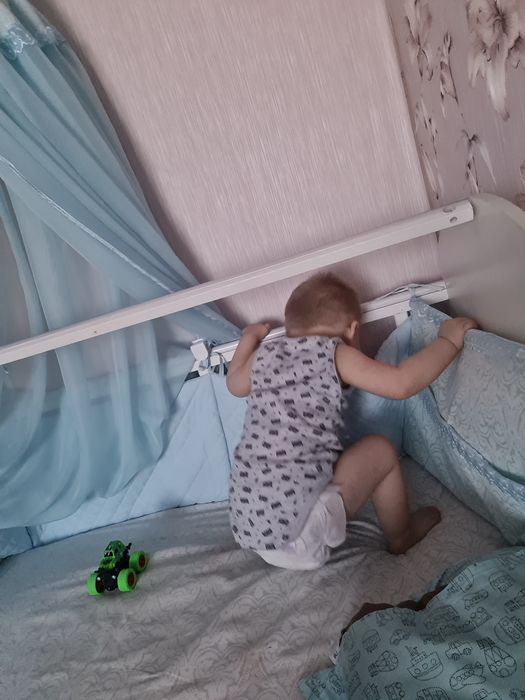 Продам манеж кровать детский 3х лет