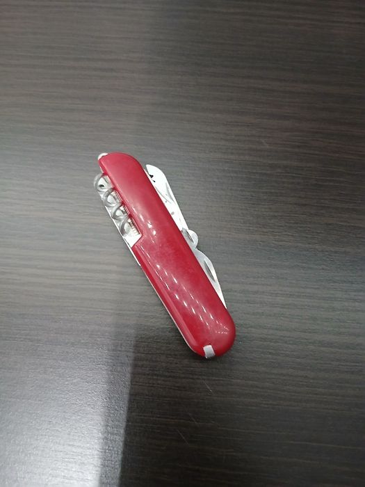 Briceag elvețian Swiss