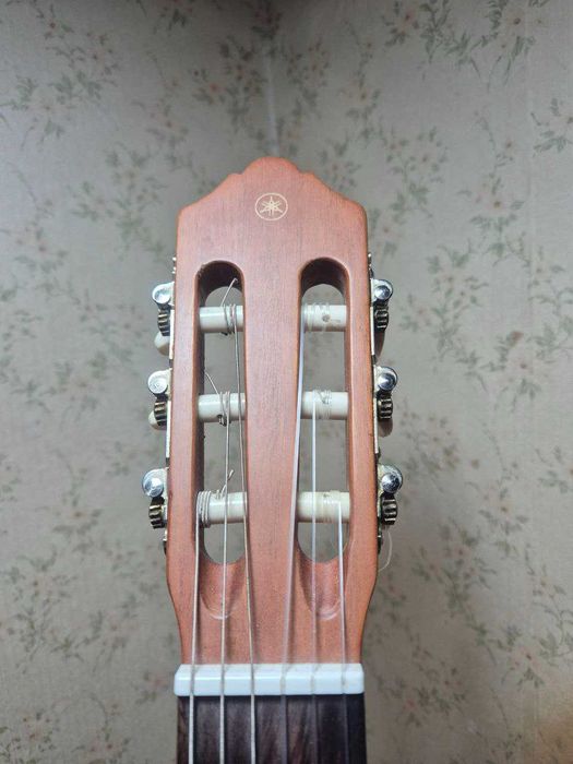 Гитара Yamaha c40m
