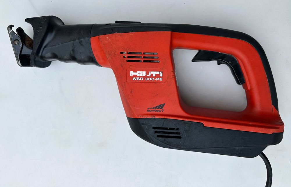 Hilti WSR 900-PE - Електрически саблен трион с обороти!