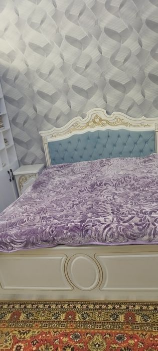 Спальный гарнитур .