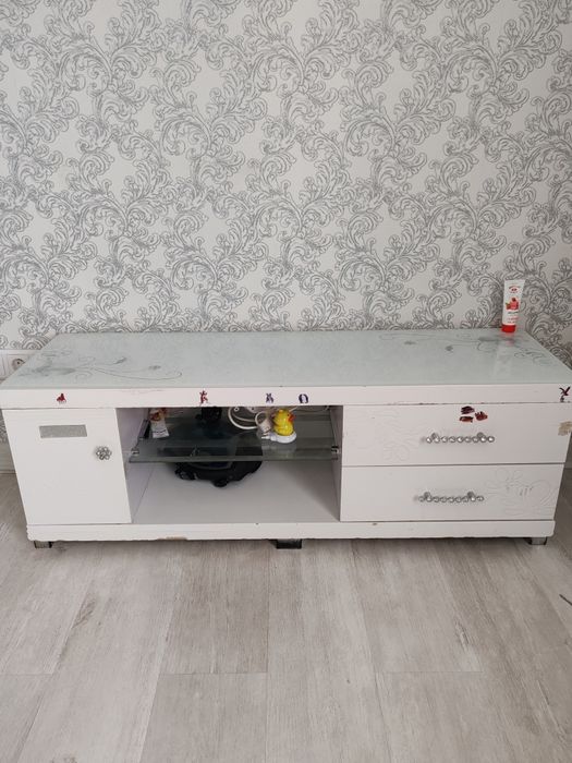 Комод под телевизор