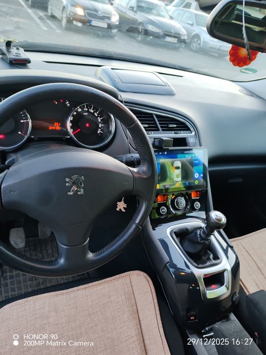Peugeot  5008 1.6 Hdi  ca nou
