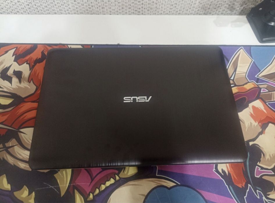 Ноутбук Asus VivoBook MX110