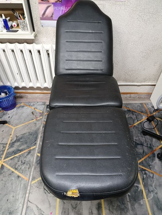 Продам кушетку косметологическую