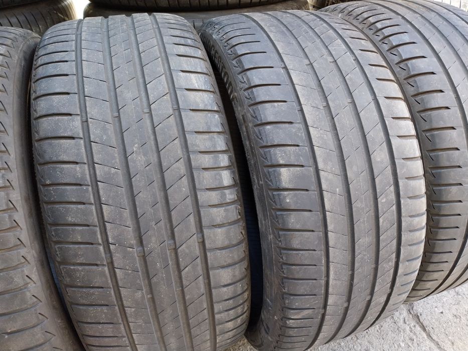 Anvelope second vara 225 40 R19 Bridgestone RFT