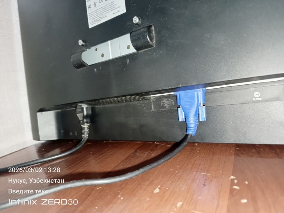 Монитор для компьютер