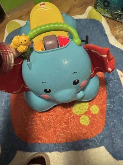 Забавни играчки за прохождане