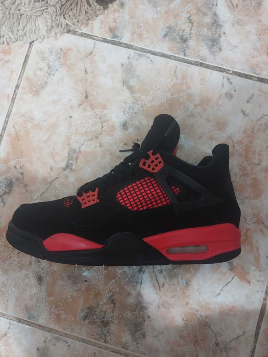 Jordan 4 Red Thunder