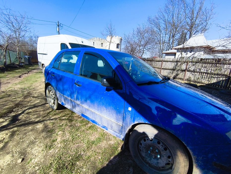 Skoda Fabia 1 ușor accidentata