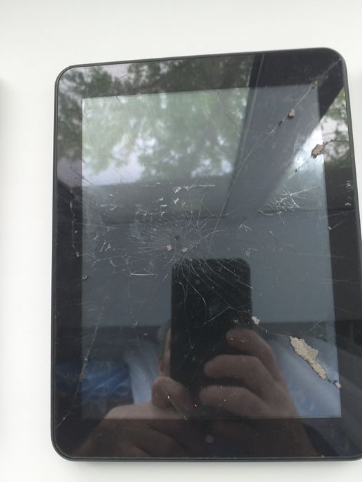 Продам Планшеты на запчасти