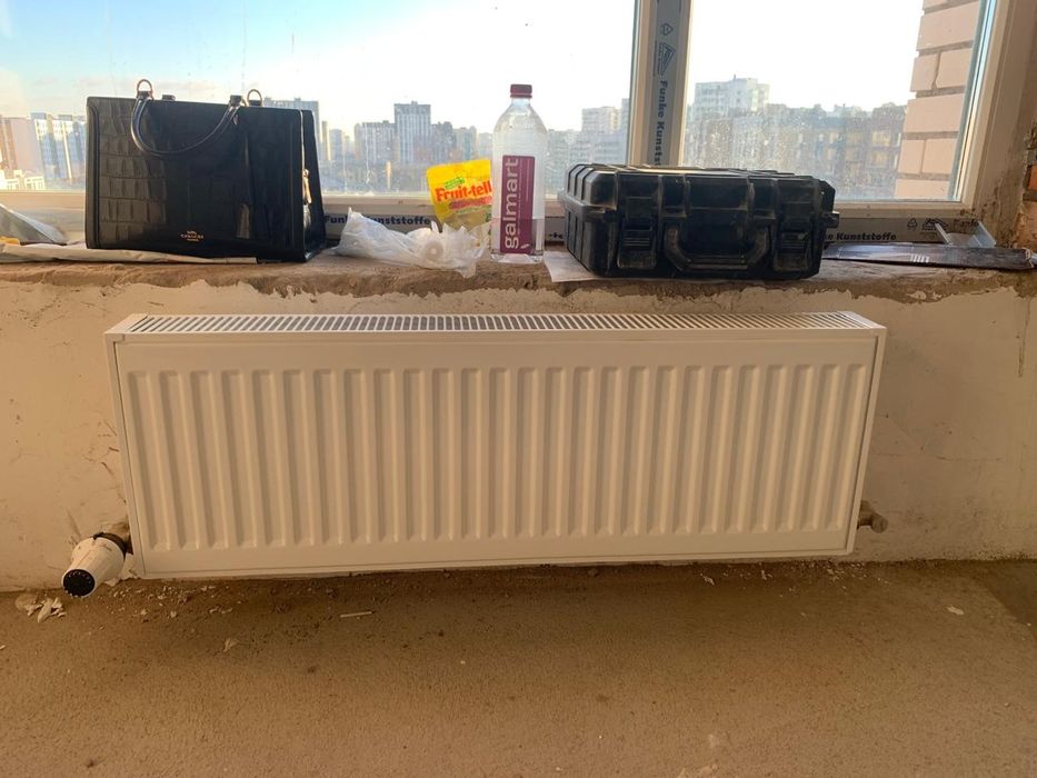 Продам панарамные окна и боторей