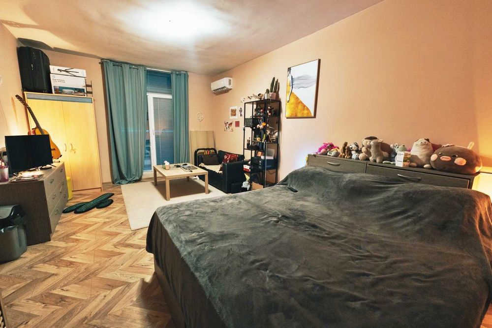 Продава се Тристаен апартамент в София, Витоша - 105 кв.м за 2286 €/кв.м - Снимка #1