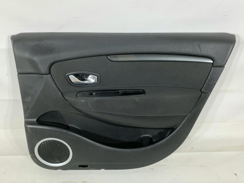 Fata usa interioara dreapta fata Renault Grand Scenic 3 809000459R Hat