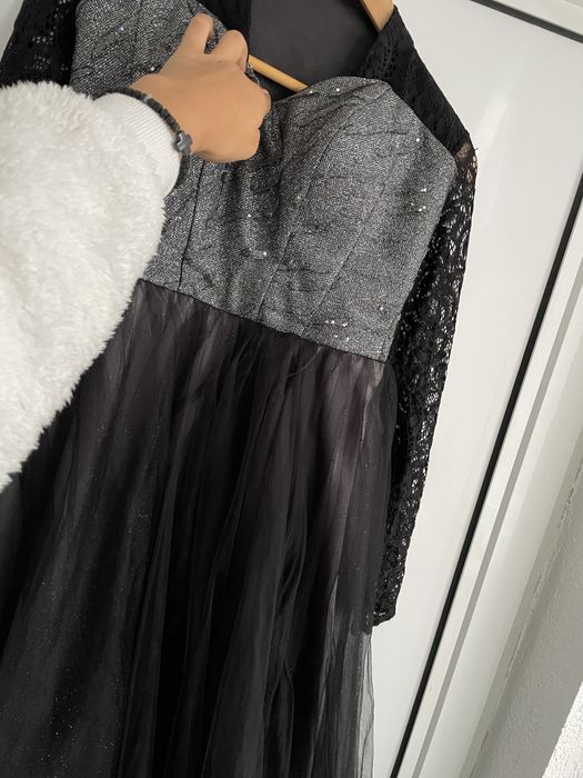 Продавам бална рокля