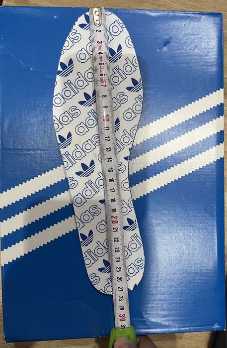 Adidas continental 80