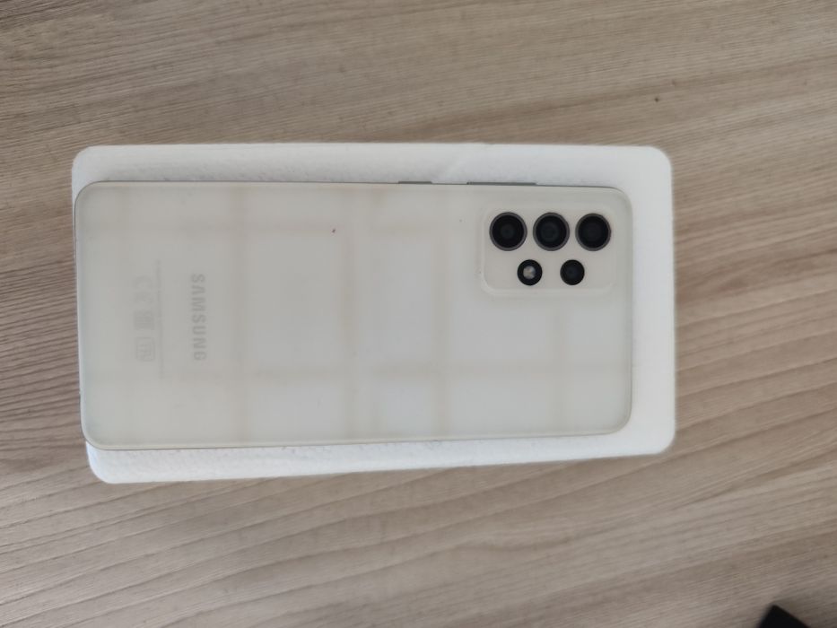 Продам Samsung A52 на запчасти