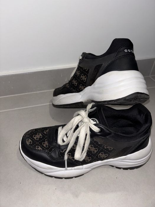 Оригинални обувки GUESS‼️‼️