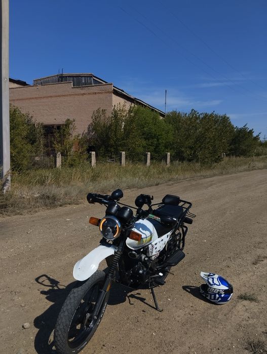 Продам gsx 200 кубов